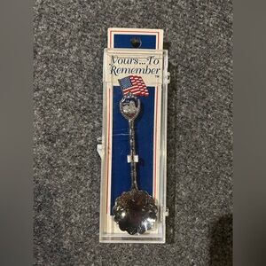 “Yours to Remember” Silver Souvenir Spoon Washington DC ,NWT!